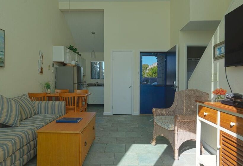 带2个卧室的公寓, The Surf Club