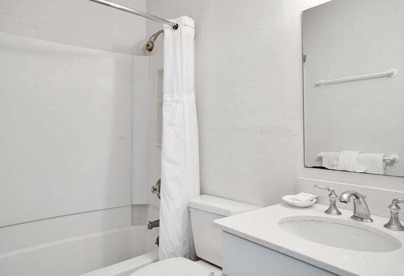 带2个卧室的公寓, The Surf Club