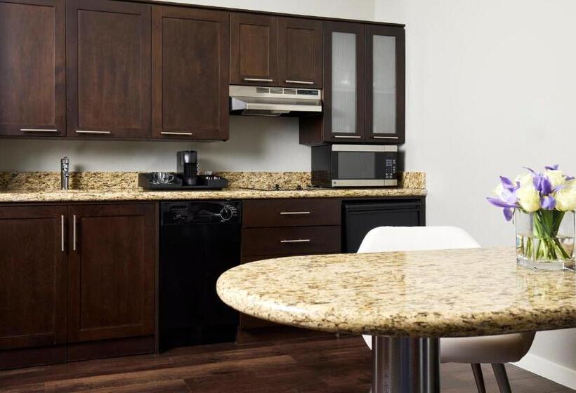 Студия Стандарт, Archer Hotel Falls Church