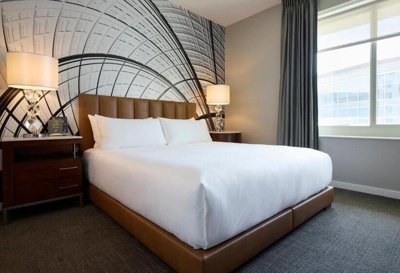 Люкс, Archer Hotel Falls Church