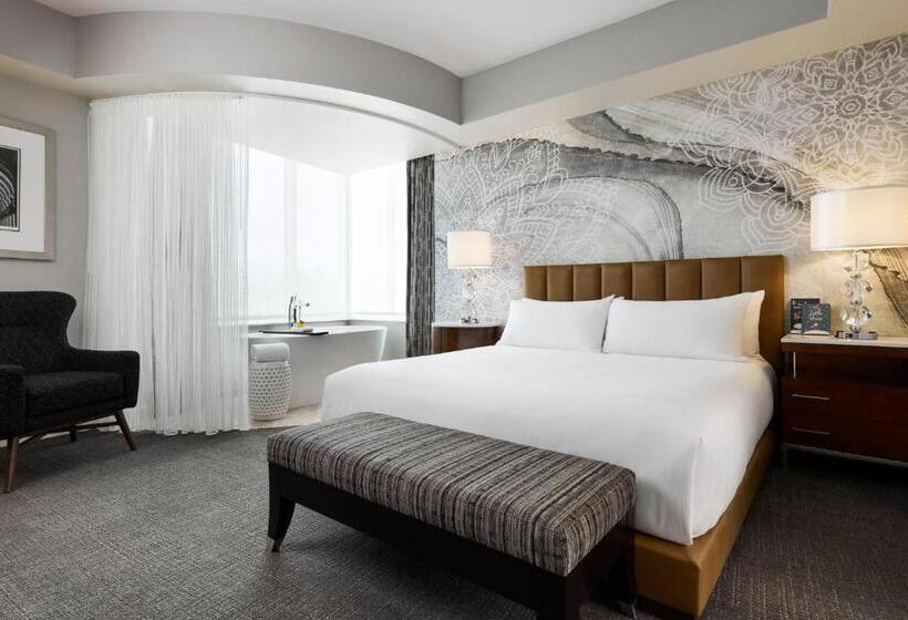 Президентский Люкс, Archer Hotel Falls Church