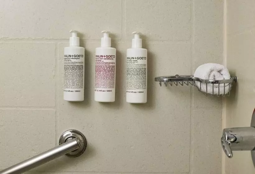 スタンダードルーム, Archer Hotel Falls Church