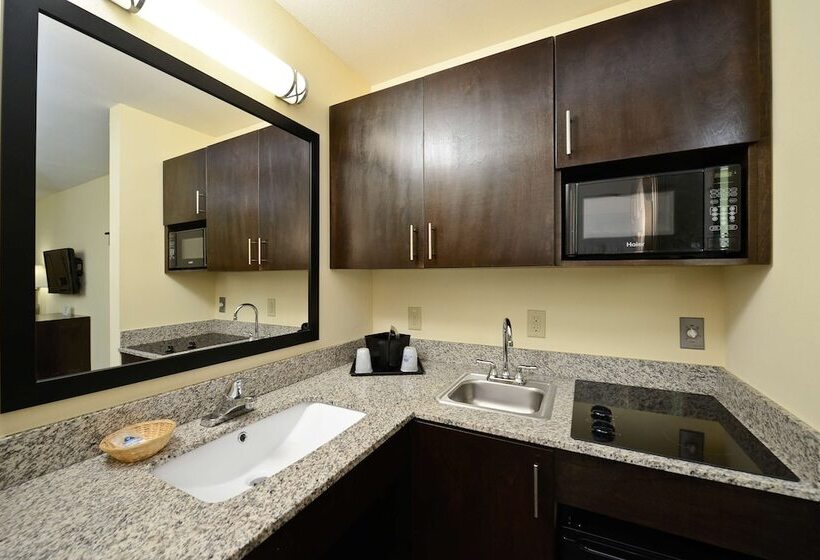 Номер Стандарт 2 Двуспальные Кровати, Americas Best Value Inn & Suites Lake Charles At I 210 Exit 11