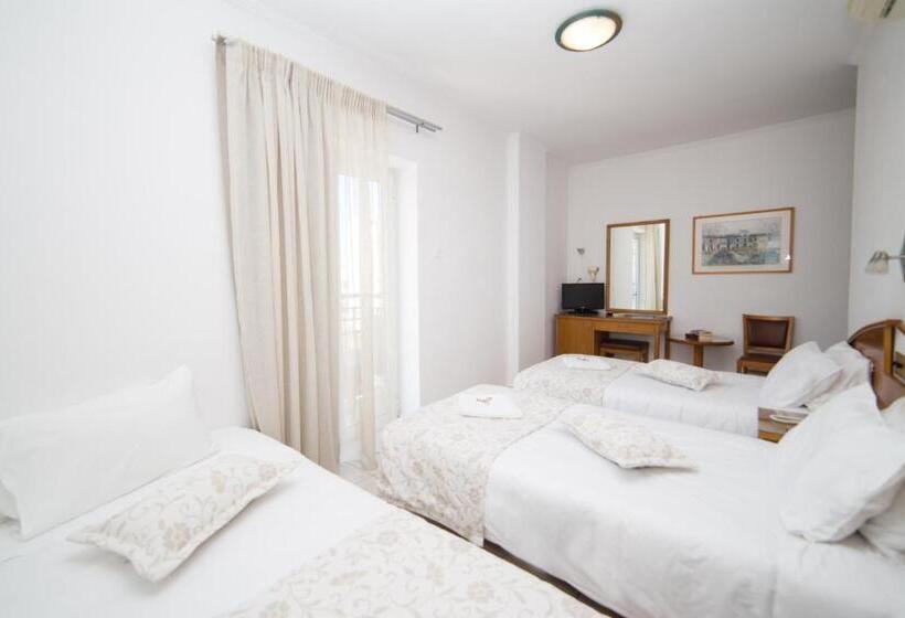 标准三人间, Astali