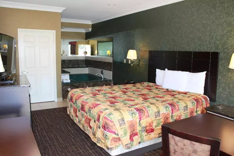 キングサイズベッドのスタンダードルーム, Crystal Inn Suites & Spas