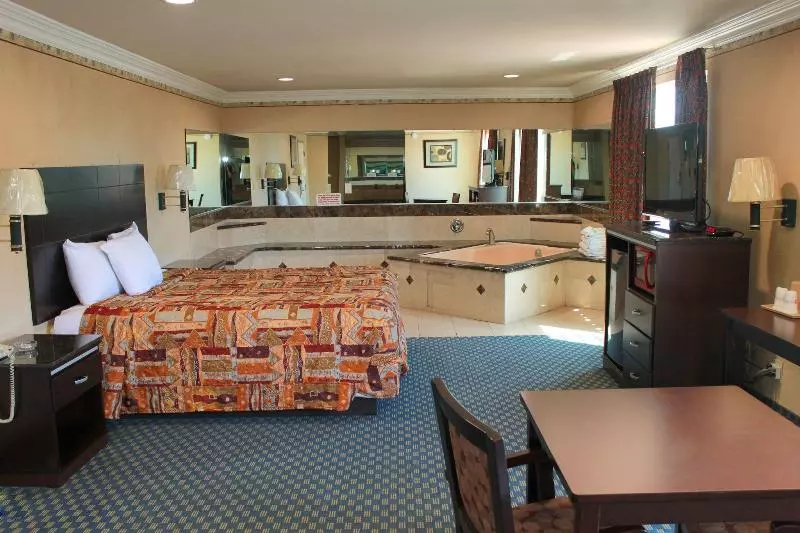 キングサイズベッドのスタンダードルーム, Crystal Inn Suites & Spas