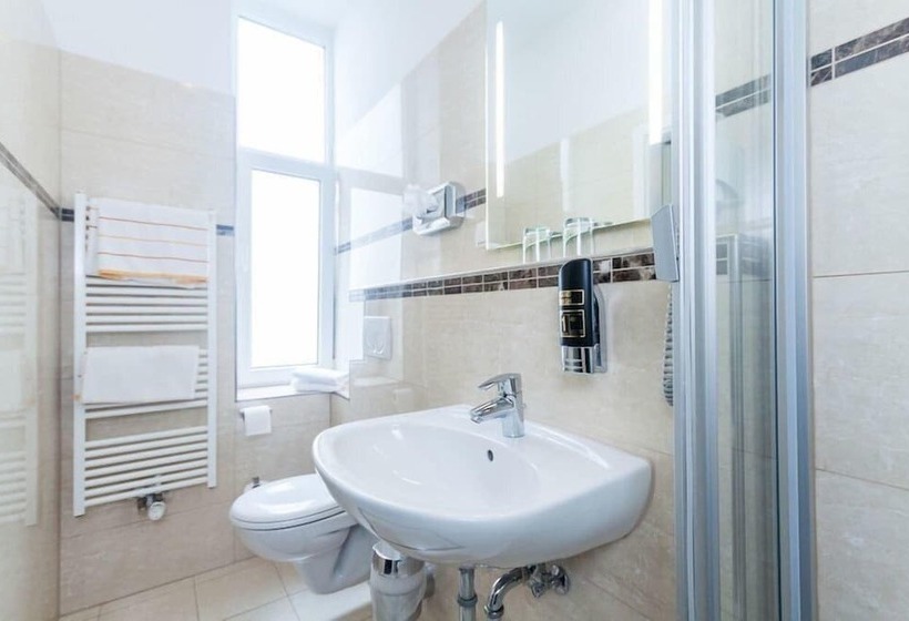 חדר סטנדרט, Expo Frankfurt City Centre