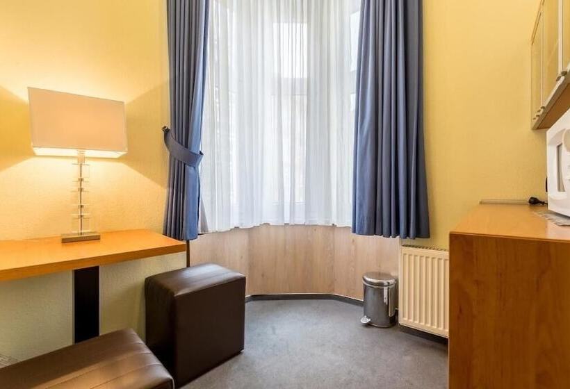 חדר סטנדרט לשלושה, Expo Frankfurt City Centre