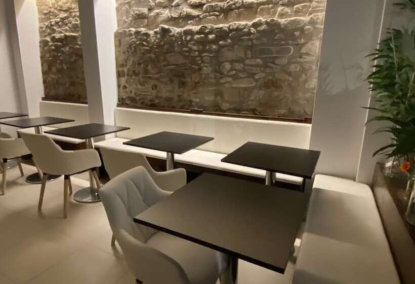 Номер Стандарт, Hostal Somnis