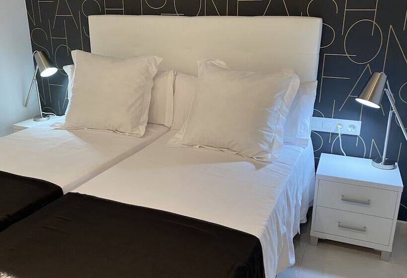 Номер Стандарт, Hostal Somnis