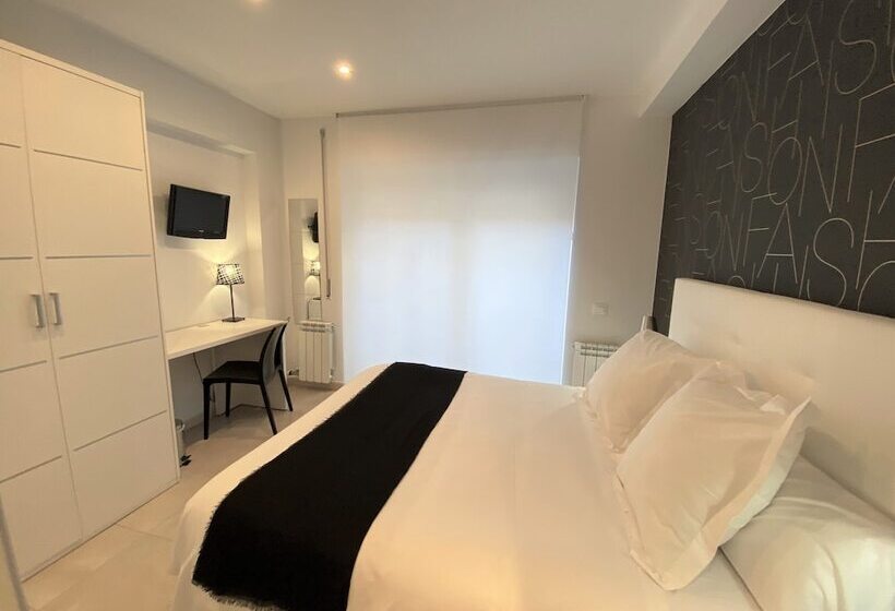 Номер Стандарт, Hostal Somnis