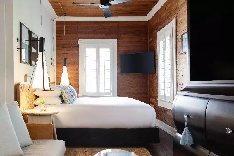 キングサイズベッドのスイートルーム, Ridley House - Key West Historic Inns