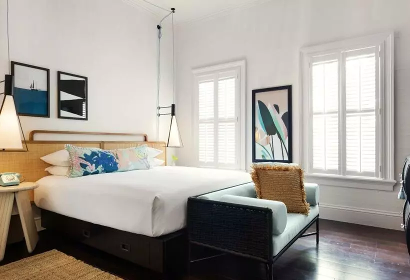 身障者適用キングサイズベッドルーム, Ridley House  - Key West Historic Inns