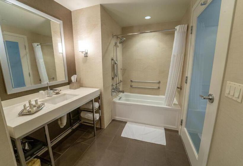 장애인을 위한 킹사이즈 침대 스탠다드 룸, The Hotel At Arundel Preserve