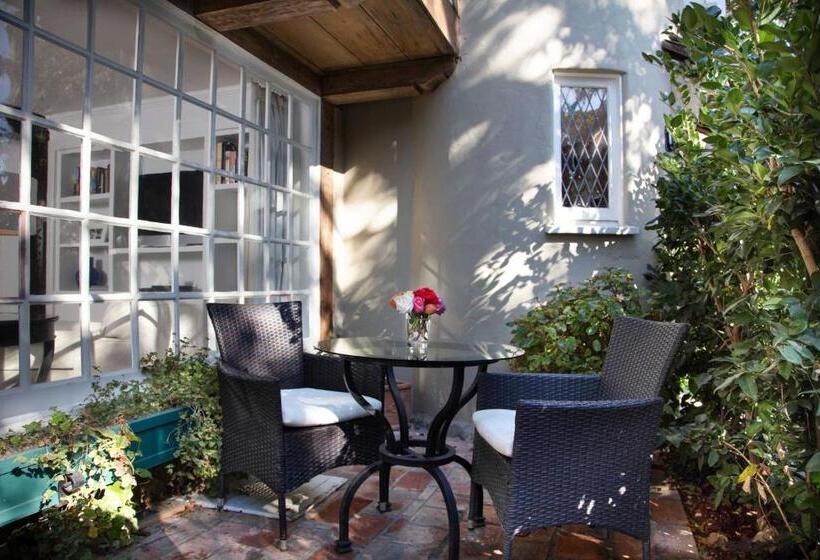 １ベッドルームのデラックスアパートメント, The Charlie West Hollywood