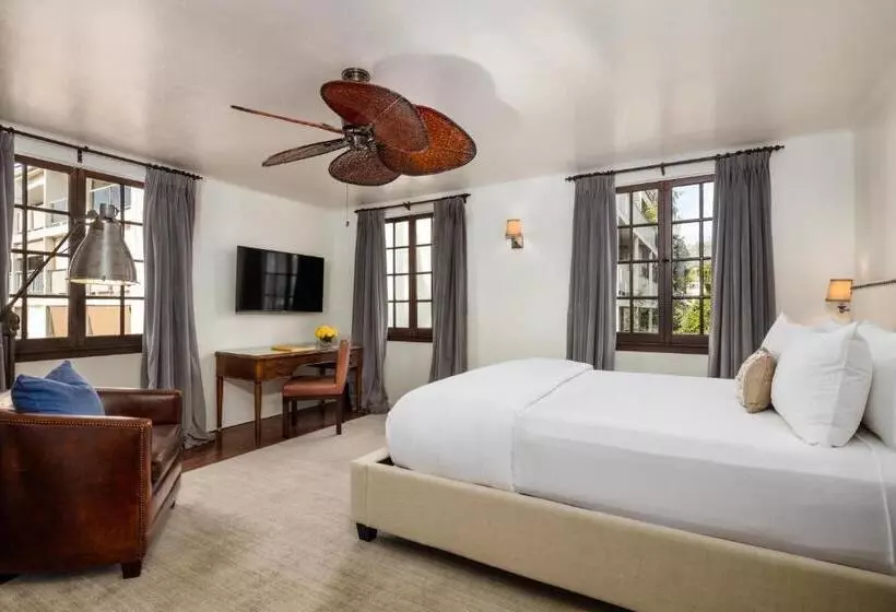 Standard-bungalow, The Charlie West Hollywood
