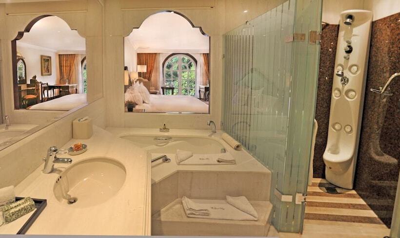 سوییت لوکس, The Green Park Hotel Boutique