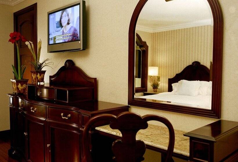 سوییت لوکس, The Green Park Hotel Boutique