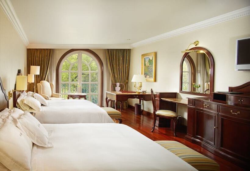 سوییت لوکس, The Green Park Hotel Boutique