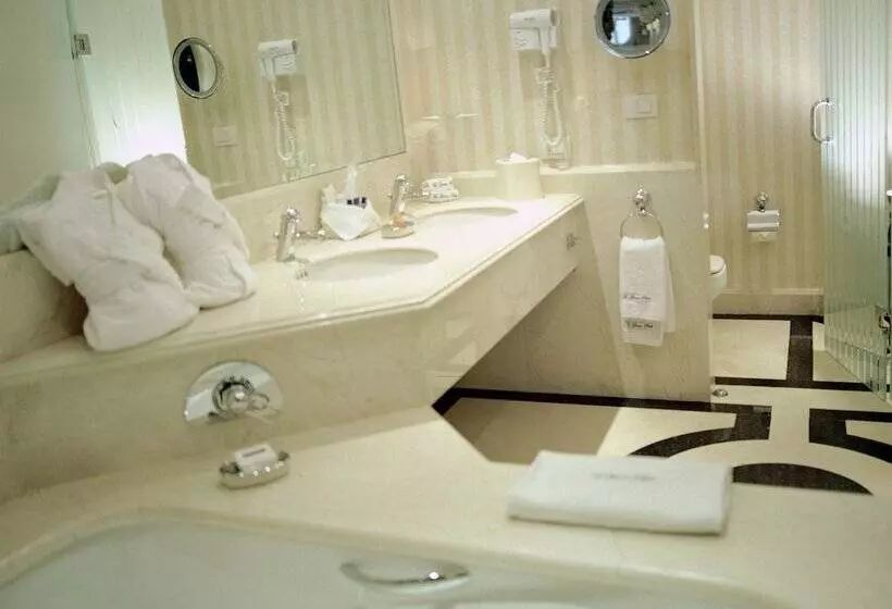 デラックススイート, The Green Park Hotel Boutique