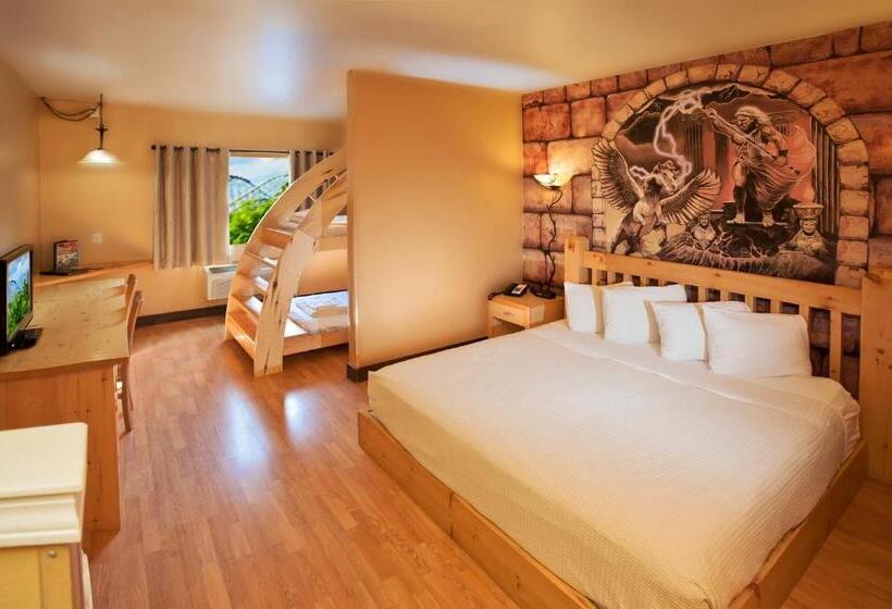 חדר סטנדרט עם מיטת קומתיים, Mt. Olympus Water Park And Theme Park Resort