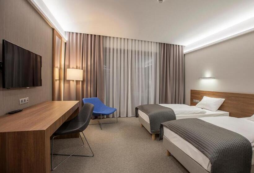 اتاق لوکس, Kolumna Park