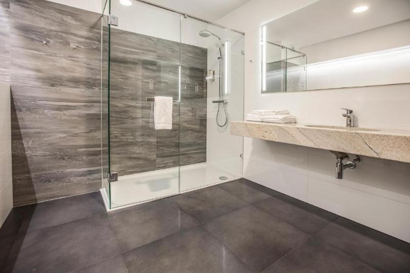 آپارتمان 1 خوابه, Kolumna Park