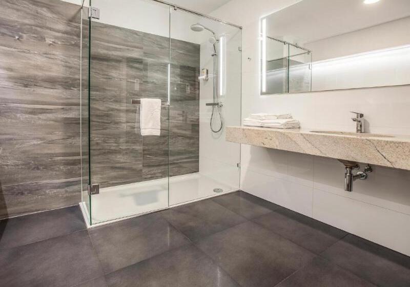 اتاق استاندارد, Kolumna Park