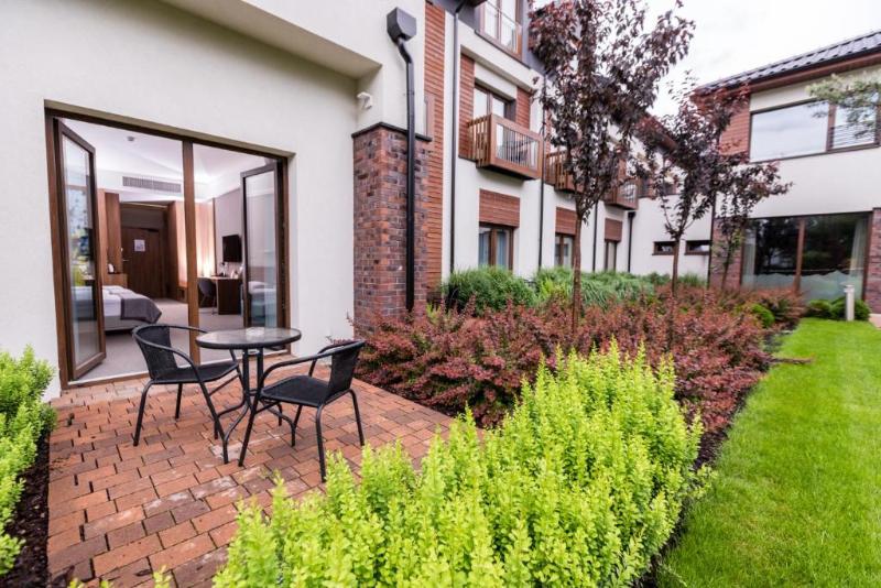 اتاق استاندارد سه نفره, Kolumna Park