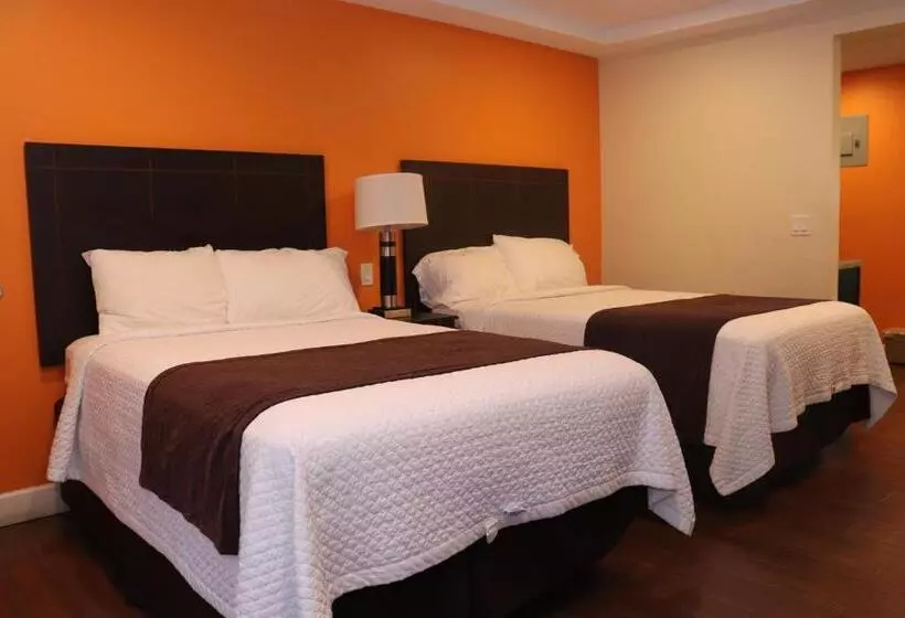 اتاق سوپریور برای معلولان, Curtis Inn & Suites