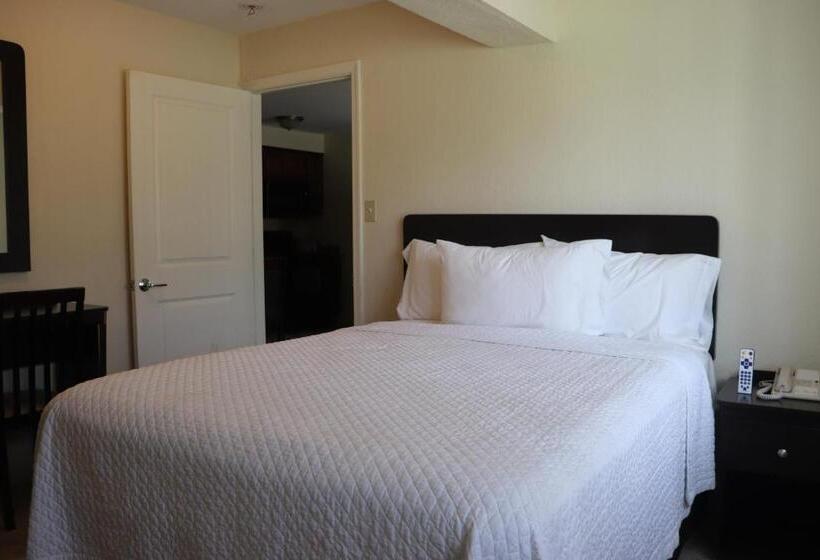 침실 2개 스위트, Curtis Inn & Suites