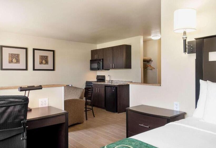 Люкс Deluxe Кровать Кинг, Baymont By Wyndham Glenwood