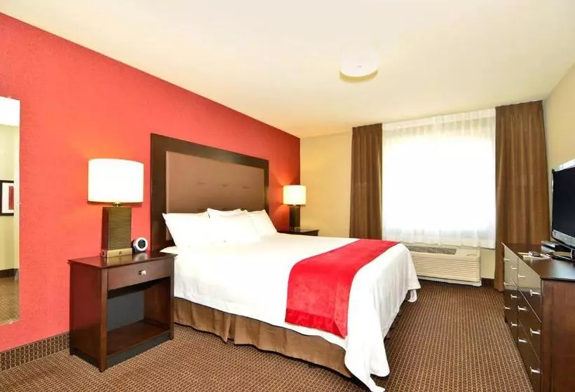 キングサイズベッドのスイートルーム, Hawthorn Suites By Wyndham Williston