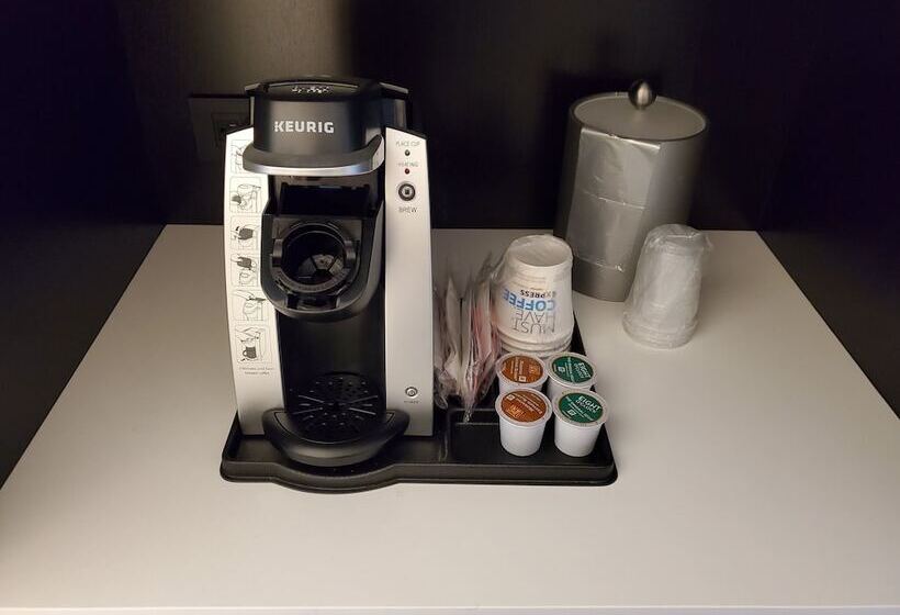 חדר סטנדרט שתי מיטות זוגיות, Holiday Inn Express & Suites Lincoln City, An Ihg