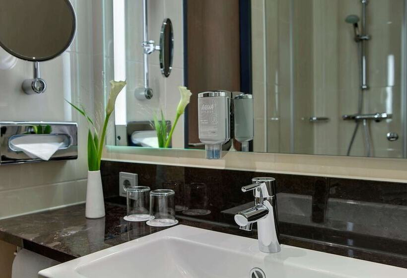 اتاق استاندارد, IntercityHotel Berlin Hauptbahnhof