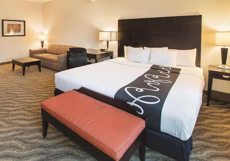 带大床的豪华间, La Quinta By Wyndham Glen Rose