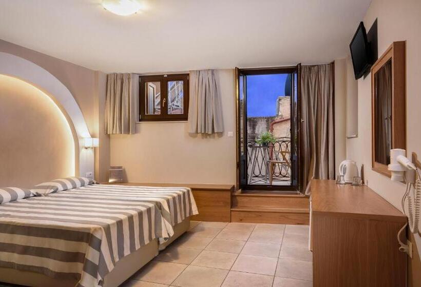 חדר סטנדרט עם מרפסת, Morfeas