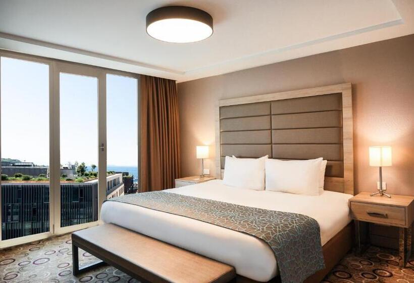 سوئیت با وان آب گرم, Nidya Hotel Galataport