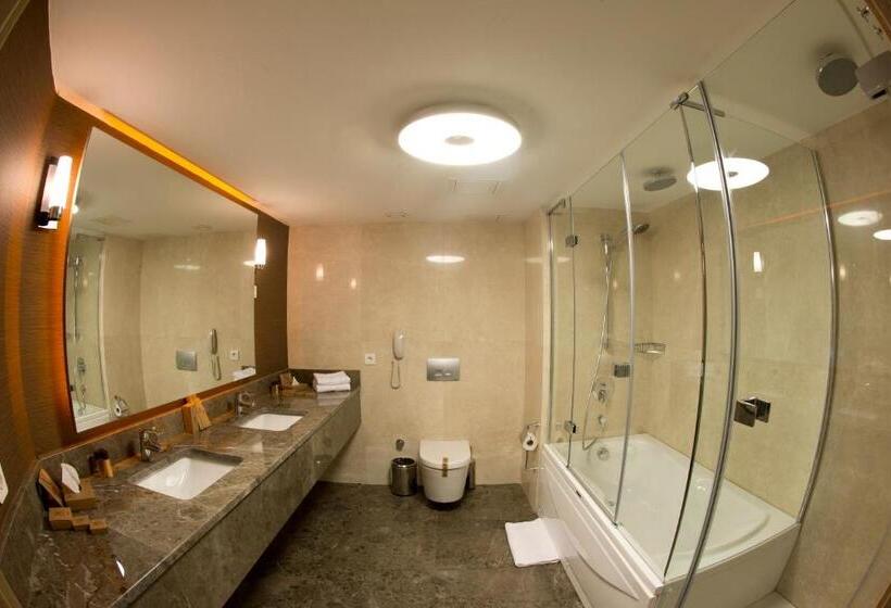 سوئیت با وان آب گرم, Nidya Hotel Galataport