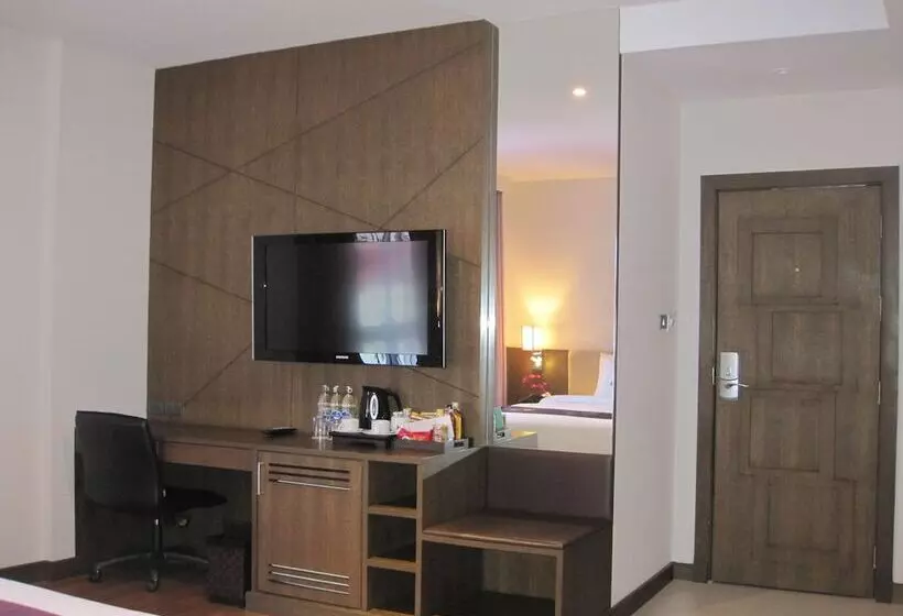 Deluxe Suite