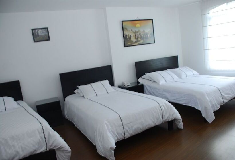 标准三人间, Real Estacion