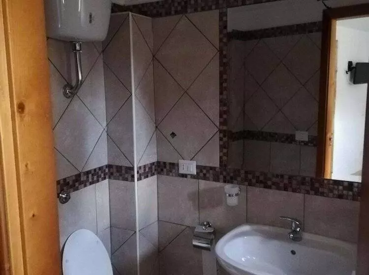 اتاق استاندارد سه نفره, Villaggio Tabu