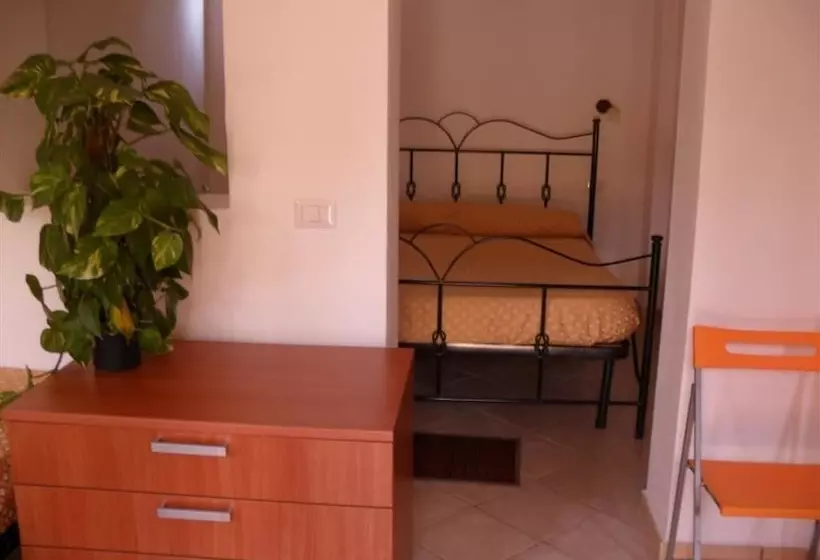 اتاق استاندارد سه نفره, Villaggio Tabu