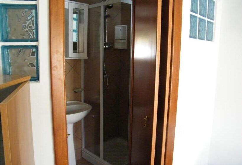 标准三人间, Villaggio Tabu