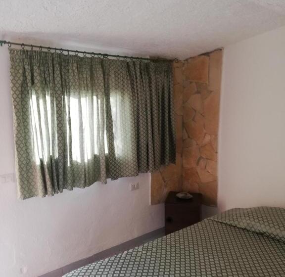 Standard room with outdoor bath, Villaggio Tabu