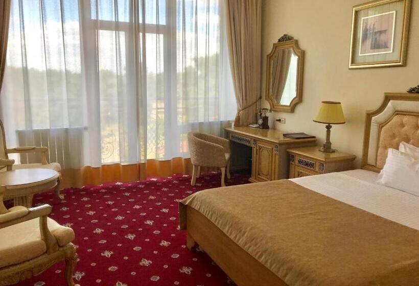 اتاق سوپریور, Visak