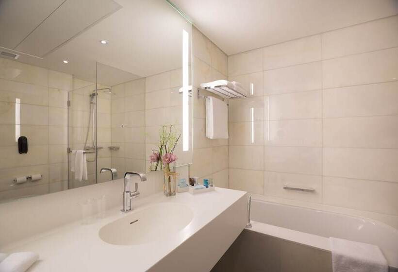 Номер Superior, Novotel Abu Dhabi Al Bustan
