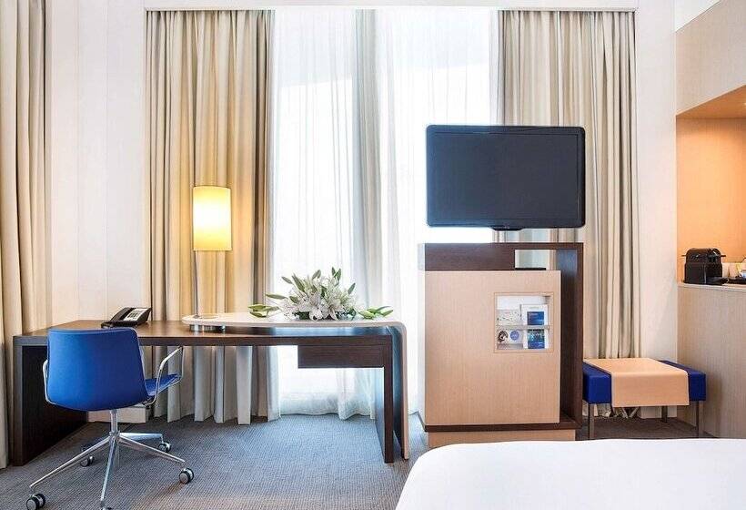 Номер Executive, Novotel Abu Dhabi Al Bustan