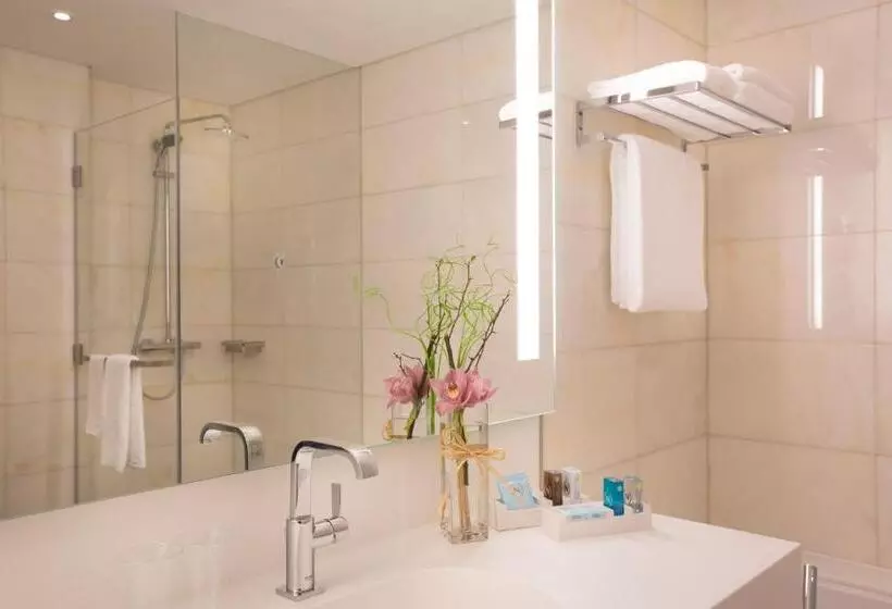 スーペリアールーム, Novotel Abu Dhabi Al Bustan
