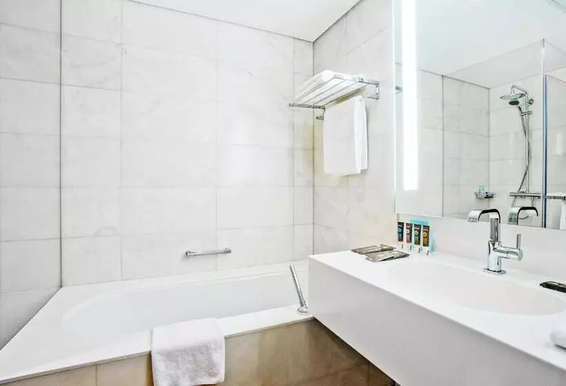 スーペリアールーム, Novotel Abu Dhabi Al Bustan